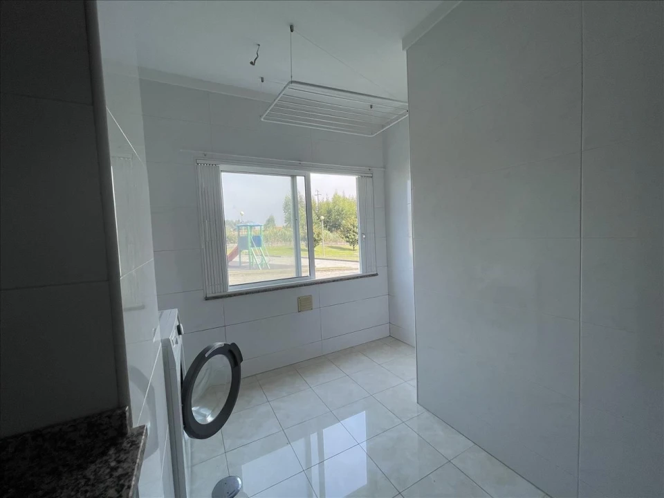 Apartamento T3 para Venda em Canelas Foto 10