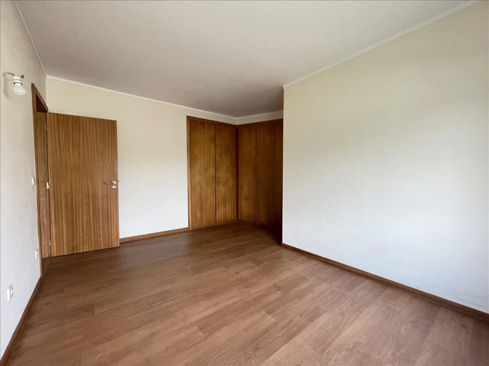Apartamento T3 para Venda em Canelas Foto 14