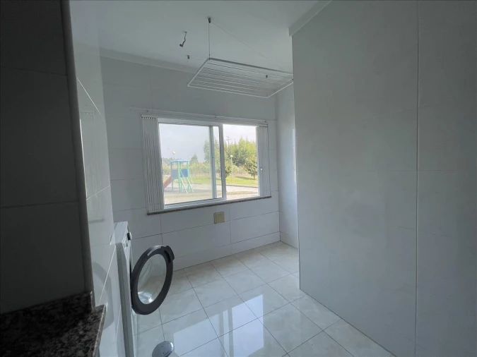 Apartamento T3 para Venda em Canelas Foto 10