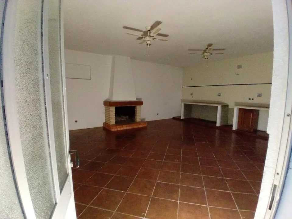 Moradia T6 para Venda em Riachos Foto 3