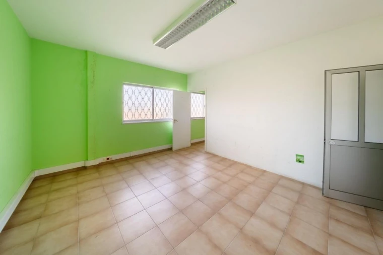 Armazém para Venda em Salvaterra de Magos e Foros de Salvaterra Foto 5