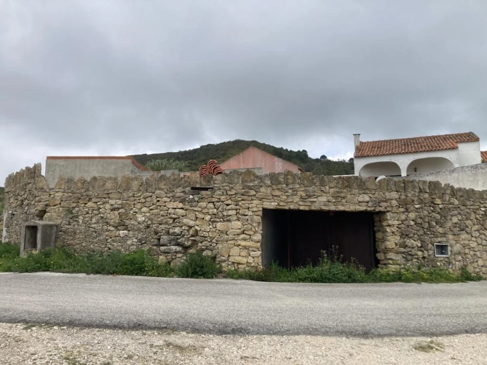 Moradia T1 para Venda em Alenquer (Santo Estêvão e Triana) Foto 1