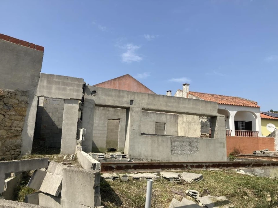 Moradia T1 para Venda em Alenquer (Santo Estêvão e Triana) Foto 5