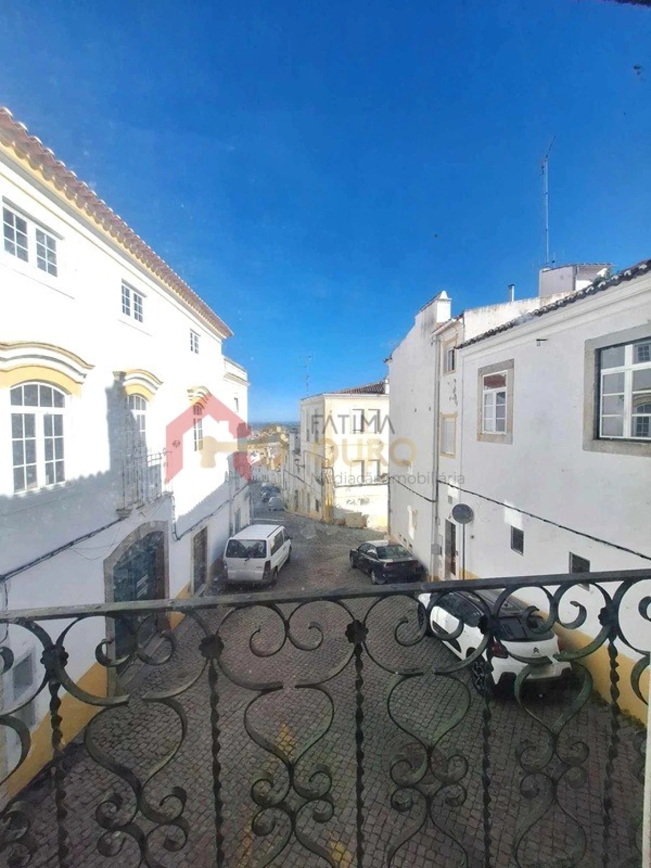 Moradia T4 para Venda em Assunção, Ajuda, Salvador e Santo Ildefonso Foto 10