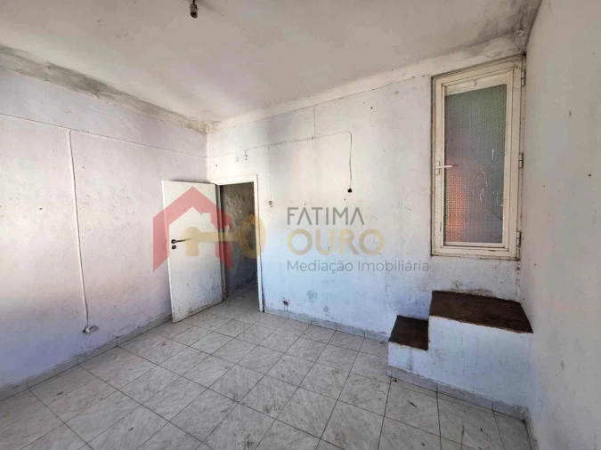 Moradia T4 para Venda em Assunção, Ajuda, Salvador e Santo Ildefonso Foto 22