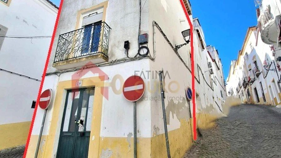 Moradia T4 para Venda em Assunção, Ajuda, Salvador e Santo Ildefonso