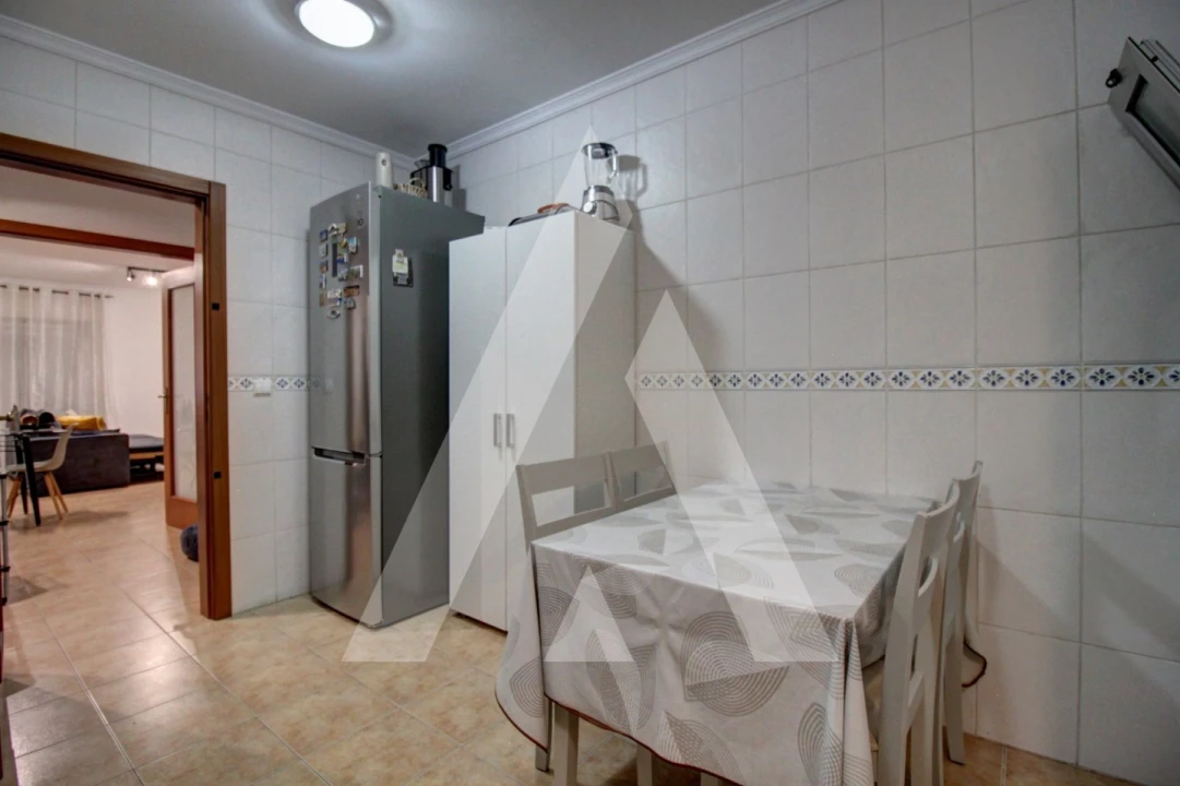 Apartamento T2 para Venda em Oliveira do Bairro Foto 5