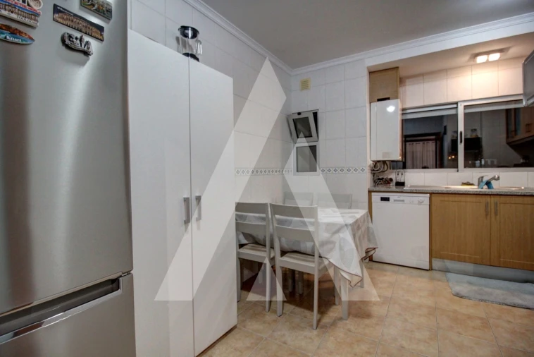 Apartamento T2 para Venda em Oliveira do Bairro Foto 3