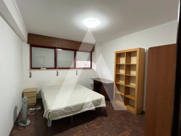 Apartamento T3 para Arrendamento em Malagueira e Horta das Figueiras