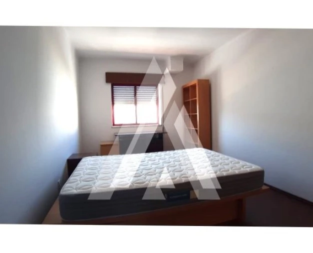 Apartamento T3 para Arrendamento em Malagueira e Horta das Figueiras Foto 9