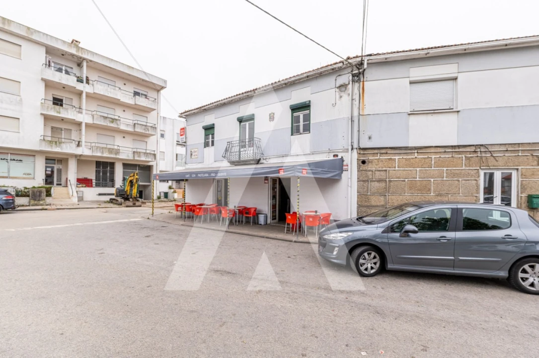 Moradia T2 para Venda em Darque Foto 1