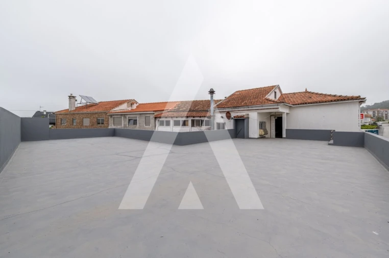 Moradia T2 para Venda em Darque Foto 17