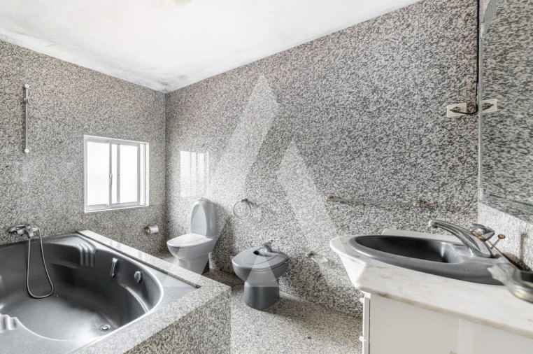 Moradia T2 para Venda em Darque Foto 14