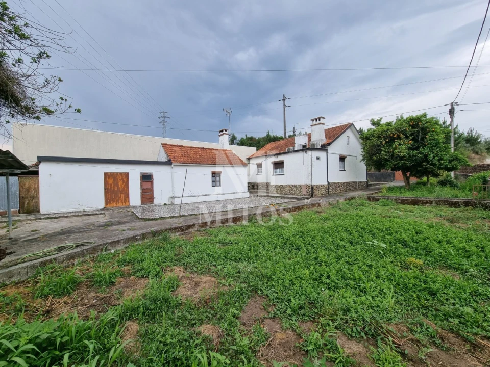 Moradia T3 para Venda em Alvarães Foto 16