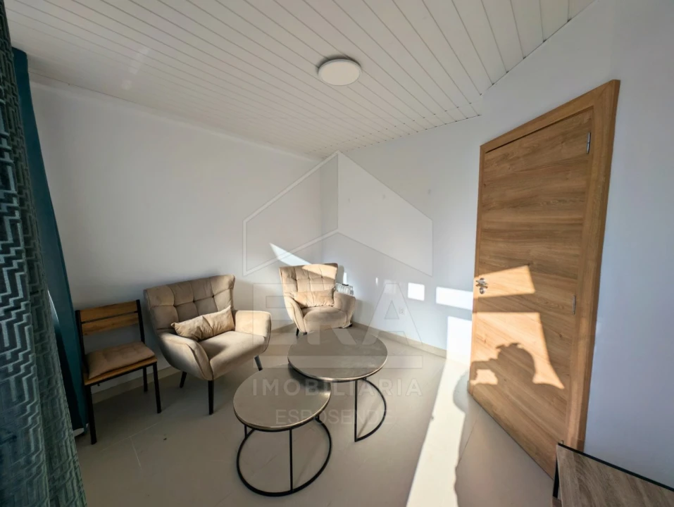 Moradia T2 para Venda em São Romão de Neiva Foto 11