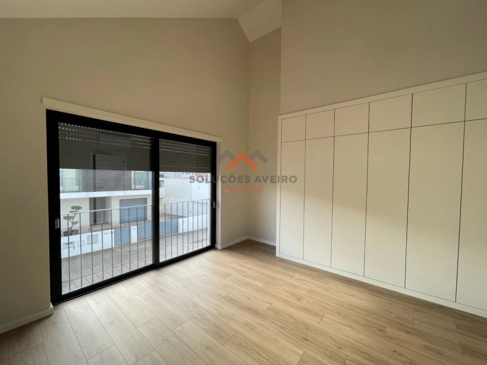 Moradia T3 para Venda em Ílhavo (São Salvador) Foto 11