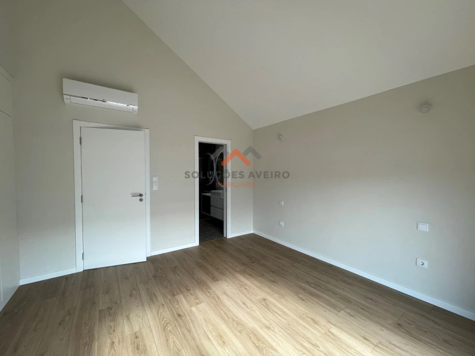 Moradia T3 para Venda em Ílhavo (São Salvador) Foto 24