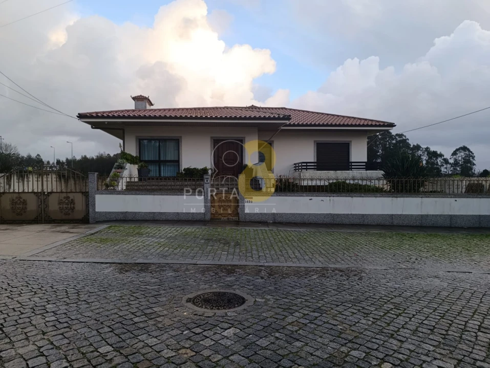 Moradia T3 para Venda em Perafita, Lavra e Santa Cruz do Bispo Foto 1