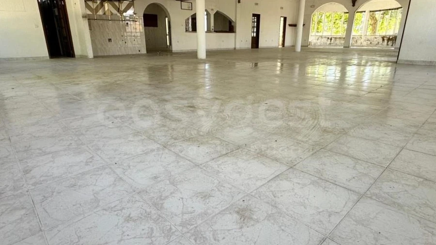 Negócio para Venda em Sesimbra (Castelo)