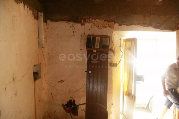 Moradia T2 para Venda em Budens Foto 3