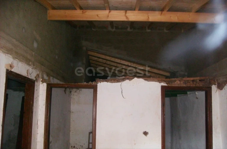 Moradia T2 para Venda em Budens Foto 6