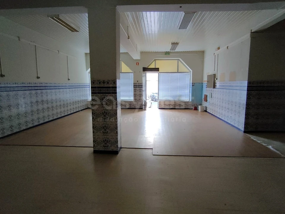 Loja para Arrendamento em Beja (Salvador e Santa Maria da Feira) Foto 2