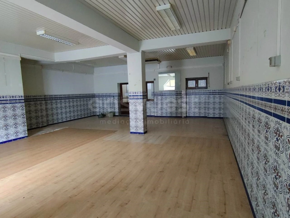 Loja para Arrendamento em Beja (Salvador e Santa Maria da Feira) Foto 5