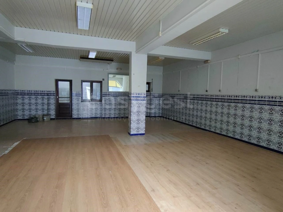 Loja para Arrendamento em Beja (Salvador e Santa Maria da Feira) Foto 6