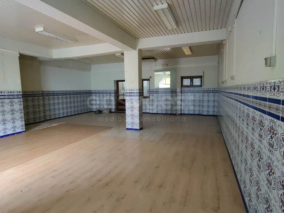 Loja para Arrendamento em Beja (Salvador e Santa Maria da Feira) Foto 7