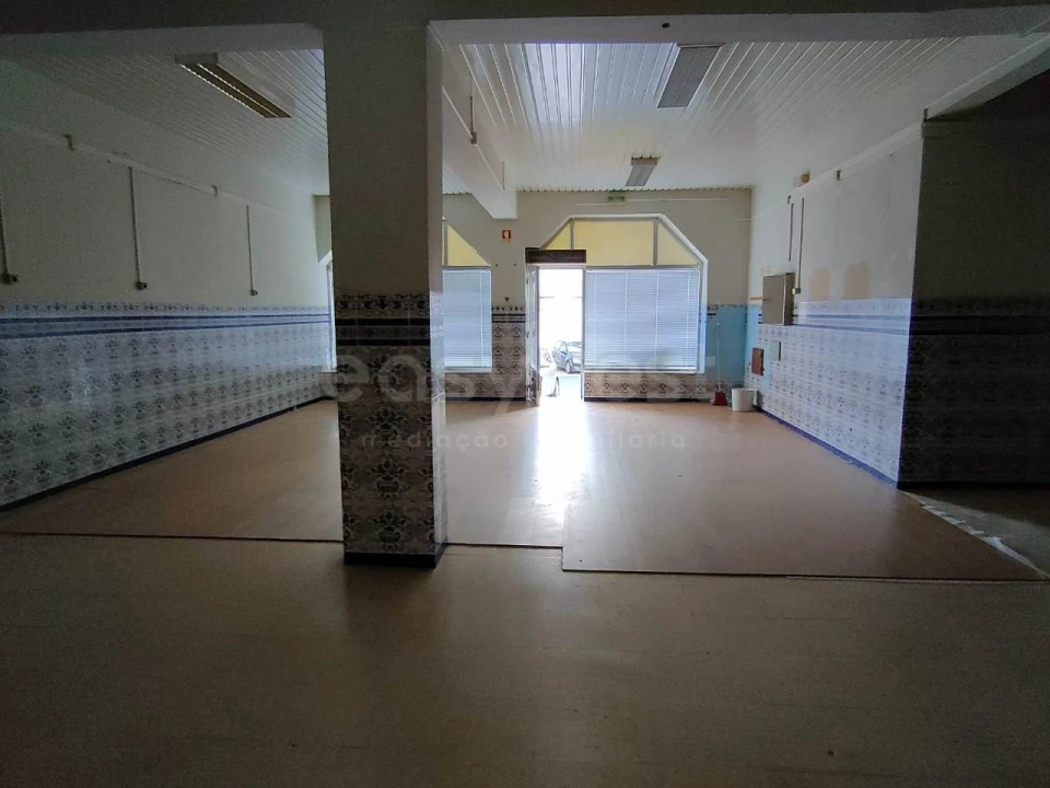 Loja para Arrendamento em Beja (Salvador e Santa Maria da Feira) Foto 11
