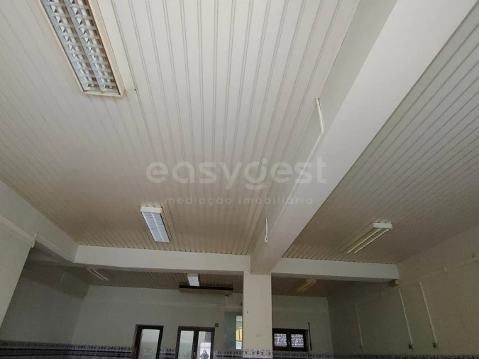 Loja para Arrendamento em Beja (Salvador e Santa Maria da Feira) Foto 9