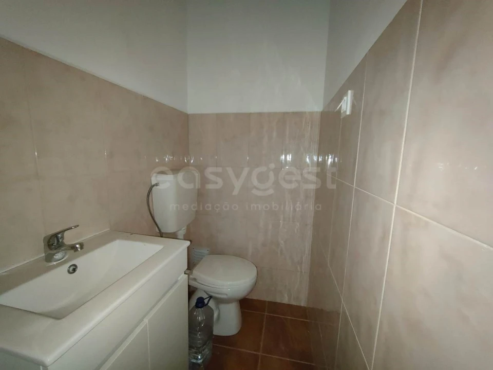 Loja para Arrendamento em Beja (Salvador e Santa Maria da Feira) Foto 6