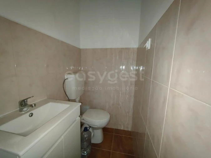 Loja para Arrendamento em Beja (Salvador e Santa Maria da Feira) Foto 6