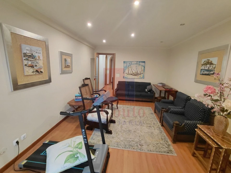 Apartamento T2 para Arrendamento em Nossa Senhora do Pópulo, Coto e São Gregório Foto 9