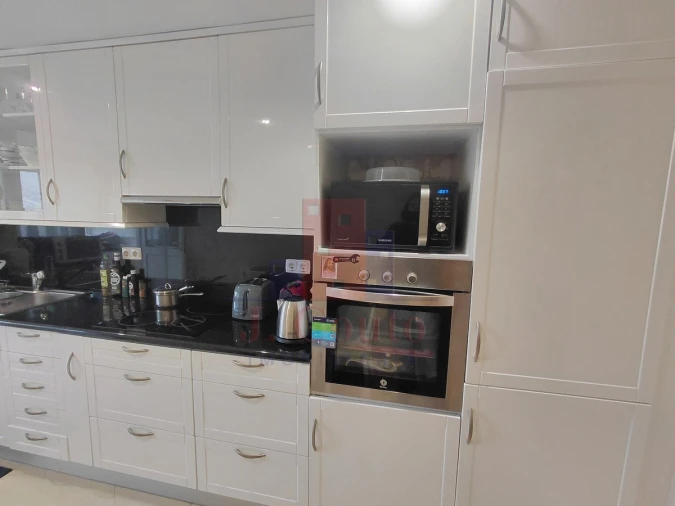 Apartamento T2 para Arrendamento em Nossa Senhora do Pópulo, Coto e São Gregório Foto 3