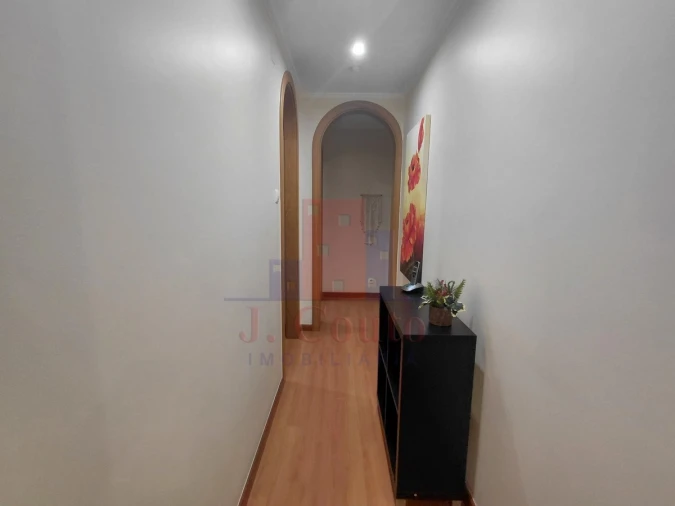 Apartamento T2 para Arrendamento em Nossa Senhora do Pópulo, Coto e São Gregório Foto 14