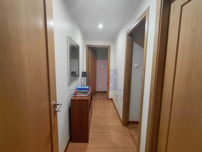 Apartamento T2 para Arrendamento em Nossa Senhora do Pópulo, Coto e São Gregório Foto 18