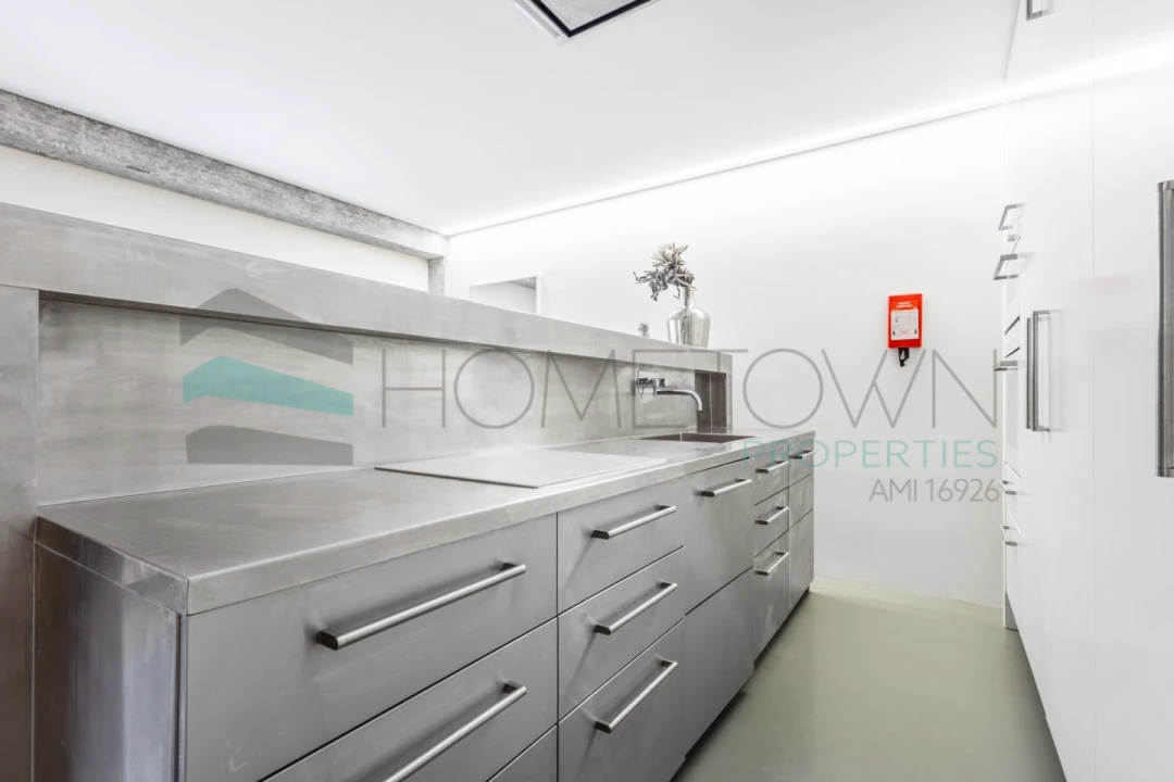 Apartamento T2 para Venda em Quarteira Foto 14