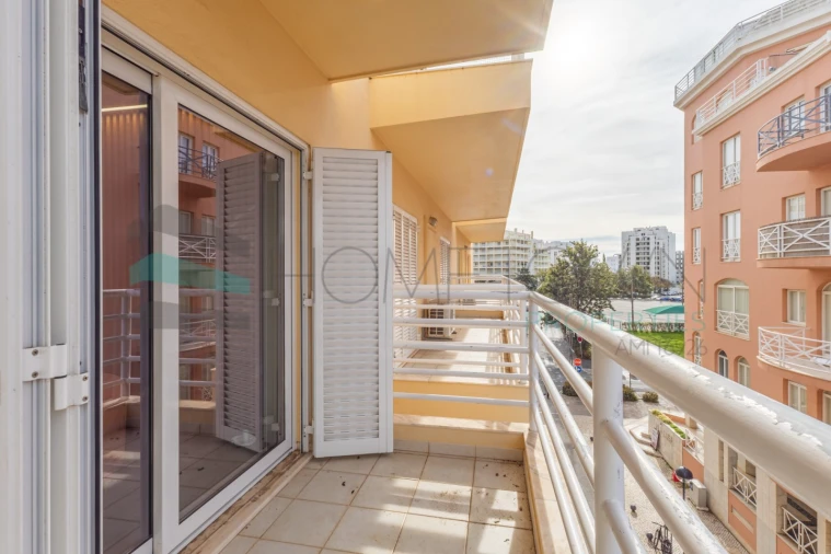 Apartamento T2 para Venda em Quarteira Foto 15