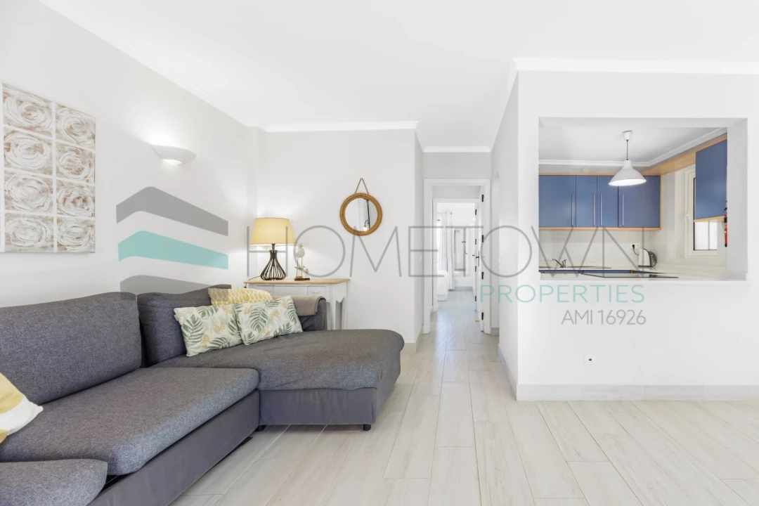 Apartamento T2 para Venda em Quarteira Foto 3