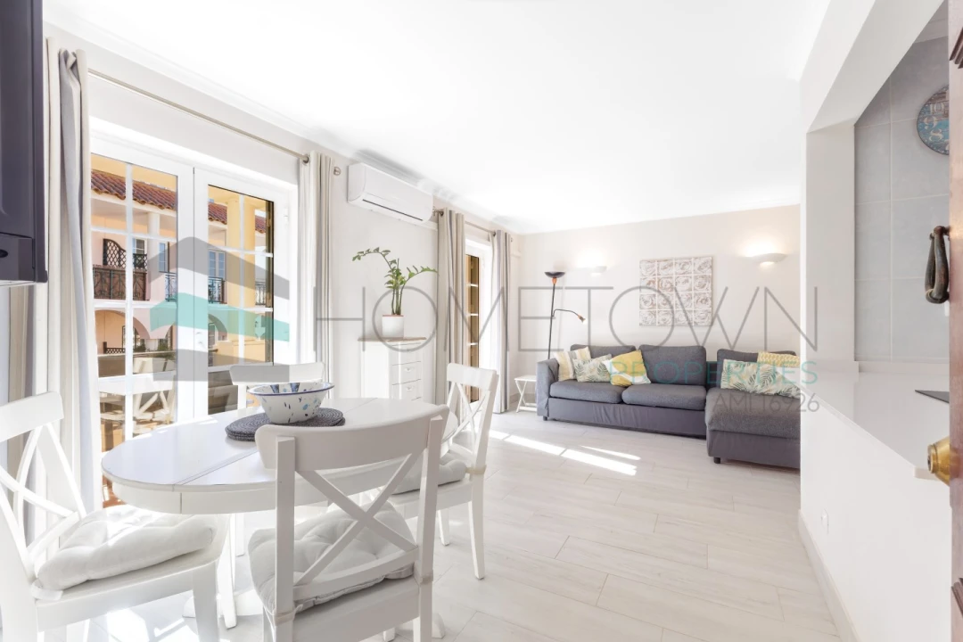 Apartamento T2 para Venda em Quarteira Foto 4