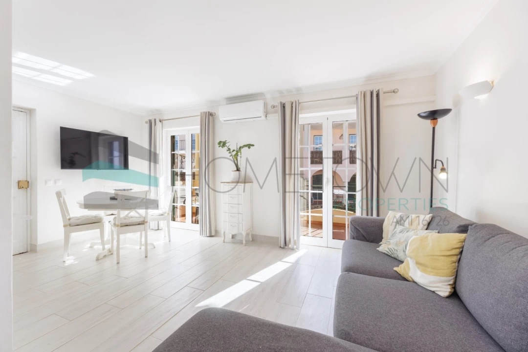 Apartamento T2 para Venda em Quarteira Foto 5