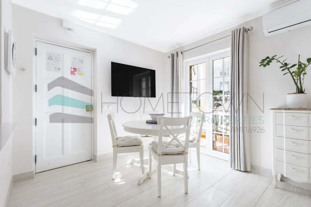 Apartamento T2 para Venda em Quarteira Foto 6