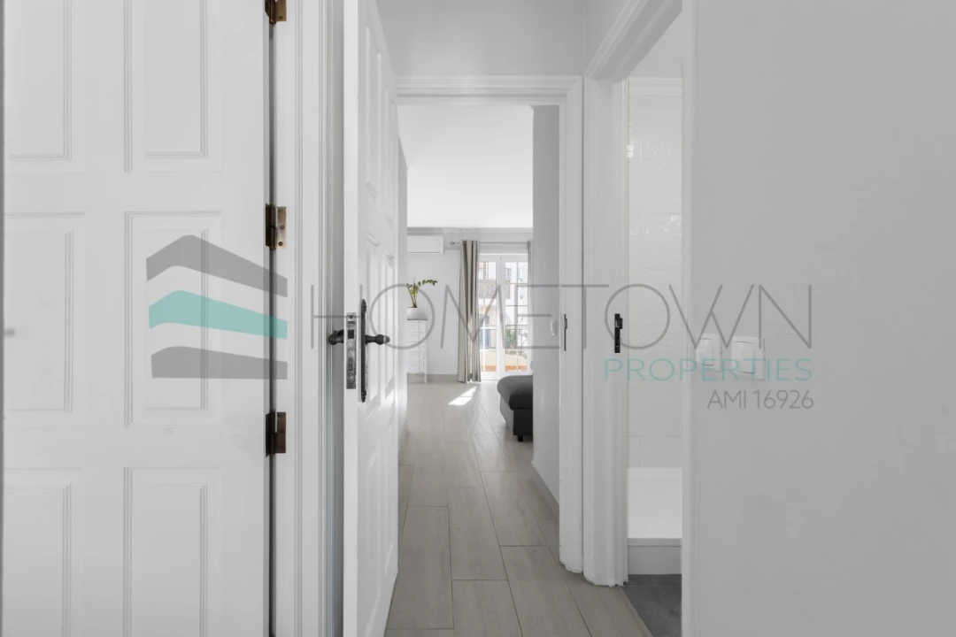 Apartamento T2 para Venda em Quarteira Foto 14