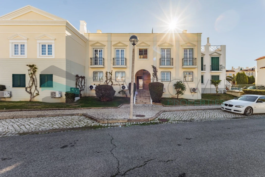 Apartamento T2 para Venda em Quarteira Foto 33