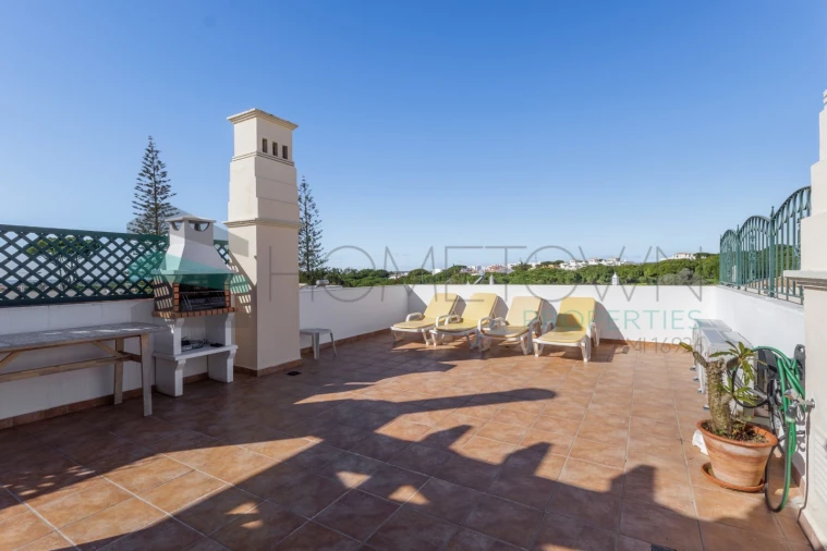 Apartamento T2 para Venda em Quarteira Foto 30