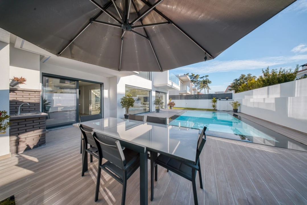 Moradia T4 para Venda em Charneca de Caparica e Sobreda Foto 9