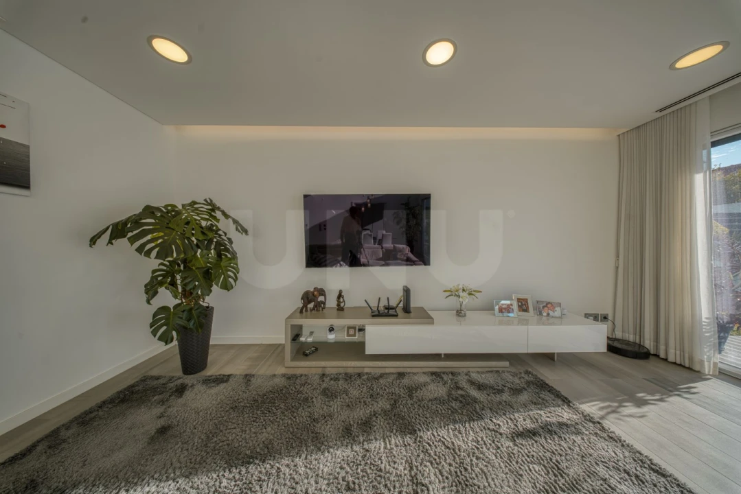 Moradia T4 para Venda em Charneca de Caparica e Sobreda Foto 30