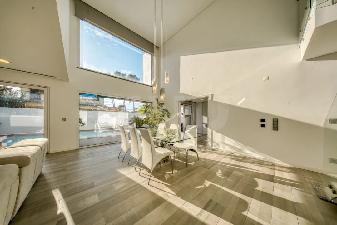 Moradia T4 para Venda em Charneca de Caparica e Sobreda Foto 35