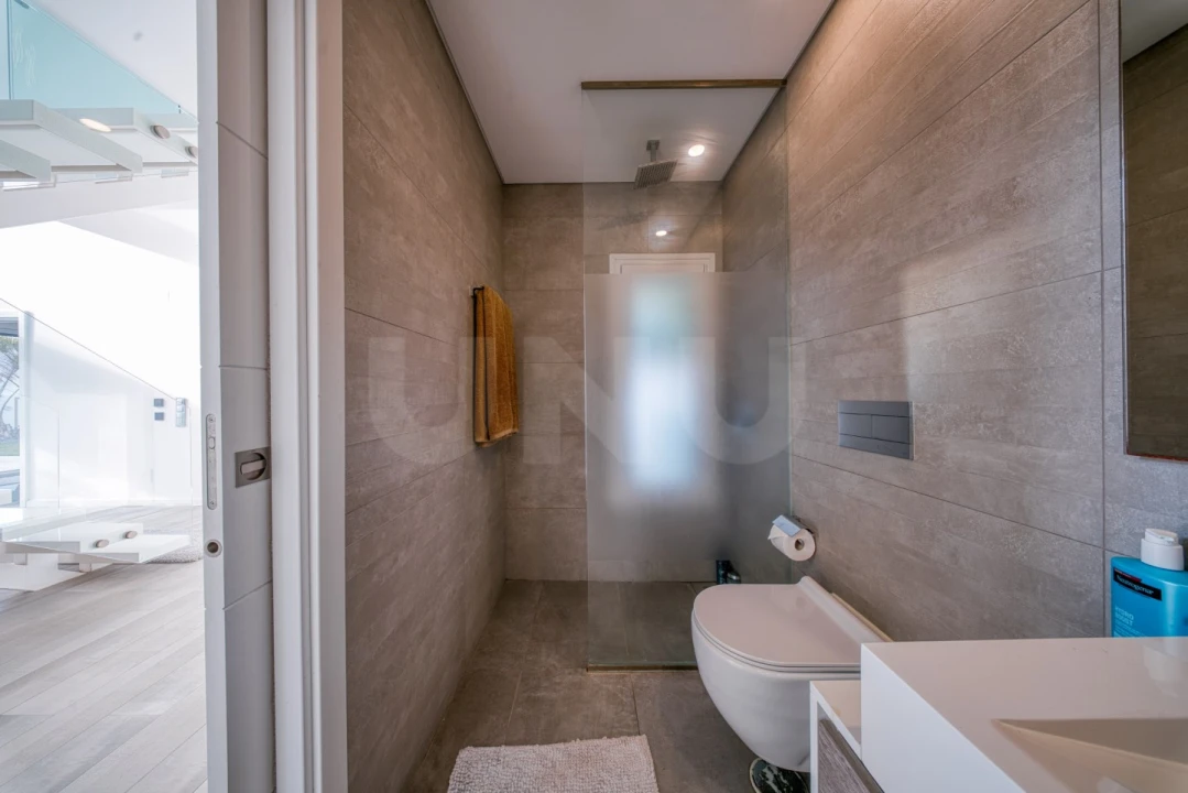 Moradia T4 para Venda em Charneca de Caparica e Sobreda Foto 47